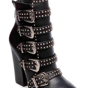 Steve Madden Boots